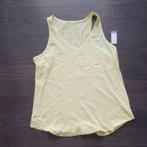 NEW YORK & COMPANY yellow t shirt